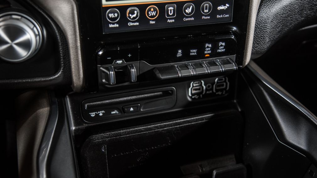 2019 Ram 1500 Laramie CUIR NAVIGATION TOIT PANORAMIQUE ÉCRAN 12 #25