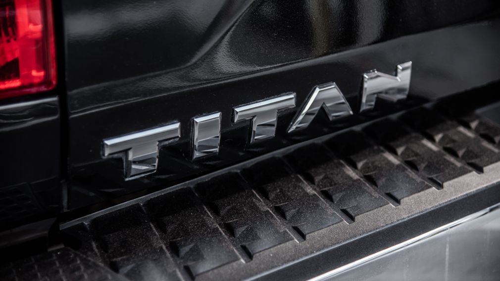 2017 Nissan Titan 4WD Crew Cab SV pneus duratrac toile impeccable! #10