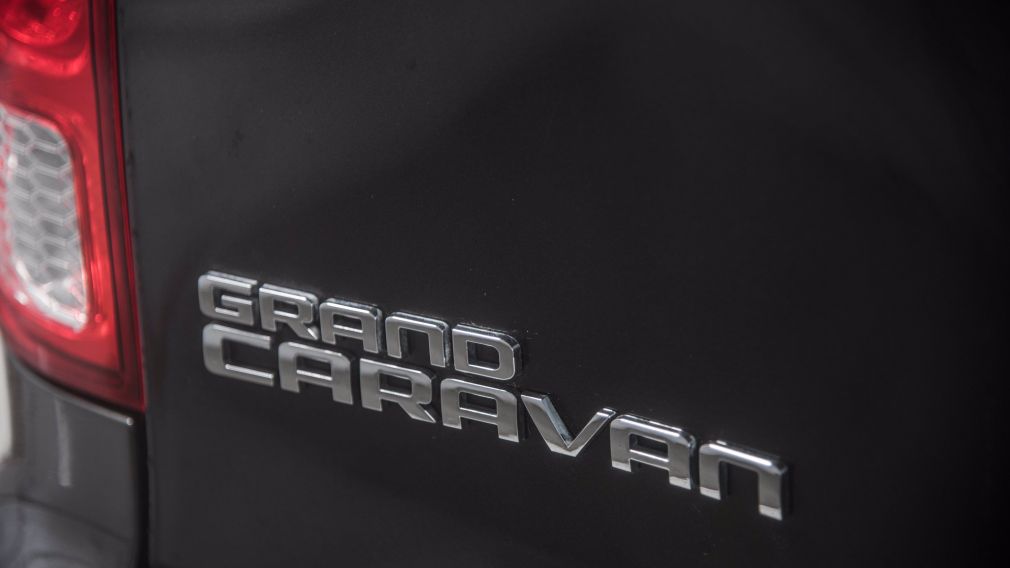 2015 Dodge GR Caravan Canada Value Package STOW N GO #8