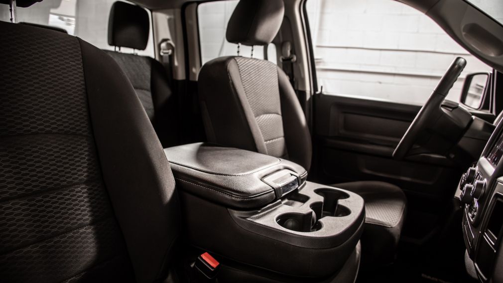2019 Dodge Ram Express 4x4 Quad Cab 6'4" Box ECRAN 8.4 MAGS 20 PO #25