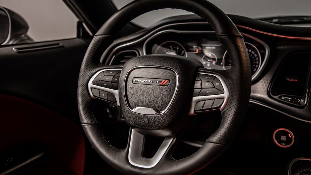 Dodge Challenger 2018 R/T 392 Scat Pack RUBY RED BREMBO BRAKES DYNAMICS