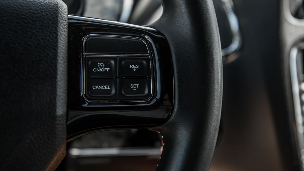 2019 Dodge GR Caravan SXT Premium Plus CUIR NAVIGATION STOW N GO #17