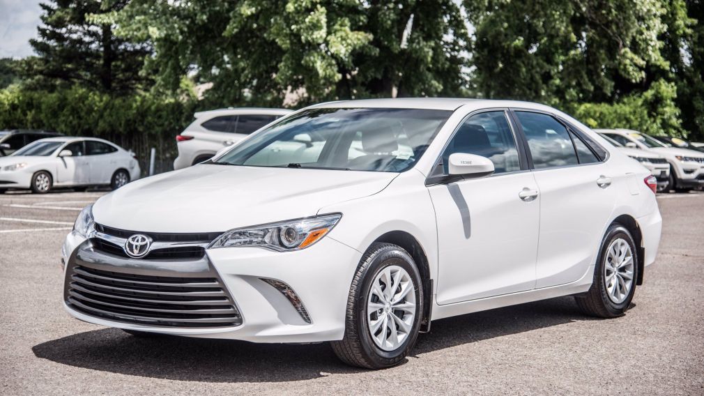 2017 Toyota Camry 4dr Sdn I4 Auto LE #3