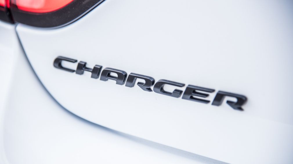 2016 Dodge Charger 4dr Sdn R/T Scat Pack RWD V8 6.4 392 #8