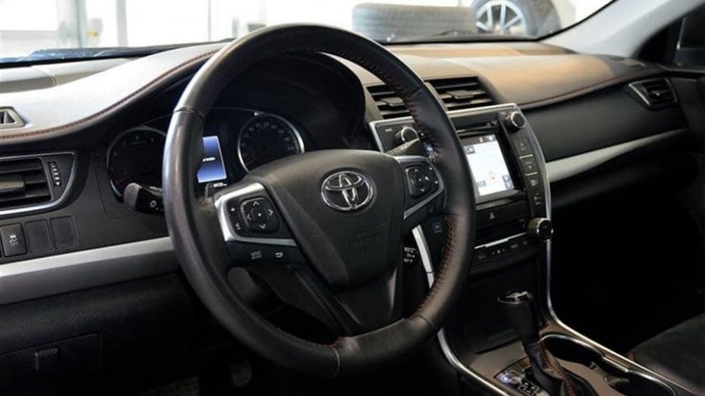 2016 Toyota Camry XSE V6 GPS Cuir Sunroof Bluetooth Camera #7