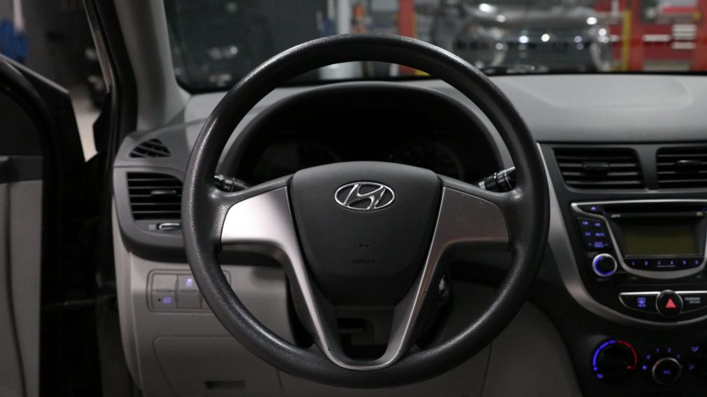 2015 Hyundai Accent LE #12