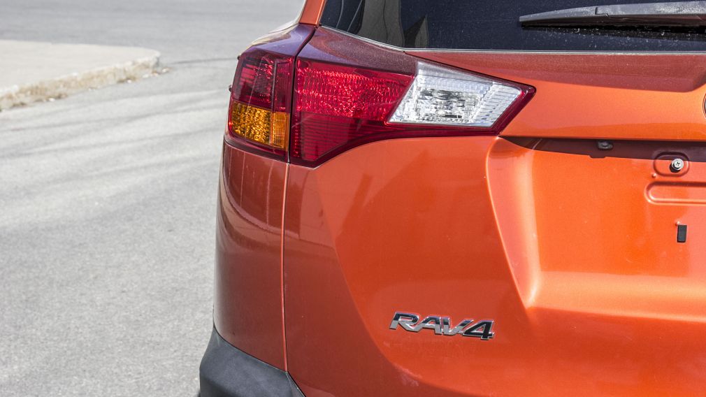 2015 Toyota Rav 4 XLE TOIT MAG NAVI BALANCE GARANTIE TOYOTA #29
