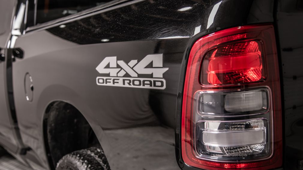 2019 Ram 2500 Big Horn 4X4 CUMMINS DIESEL BLACK EDITION #8