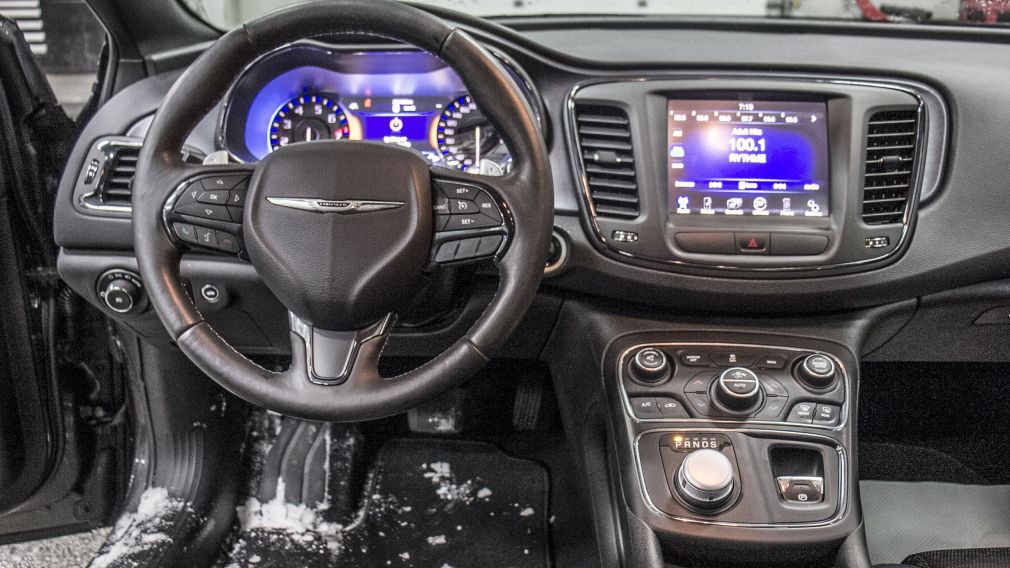 2015 Chrysler 200 200  S CUIR TOIT PANO v6 3.6 litre #11