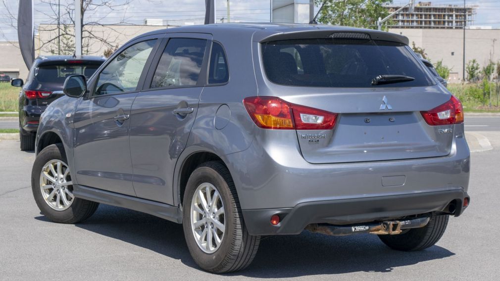 2013 Mitsubishi RVR SE #8