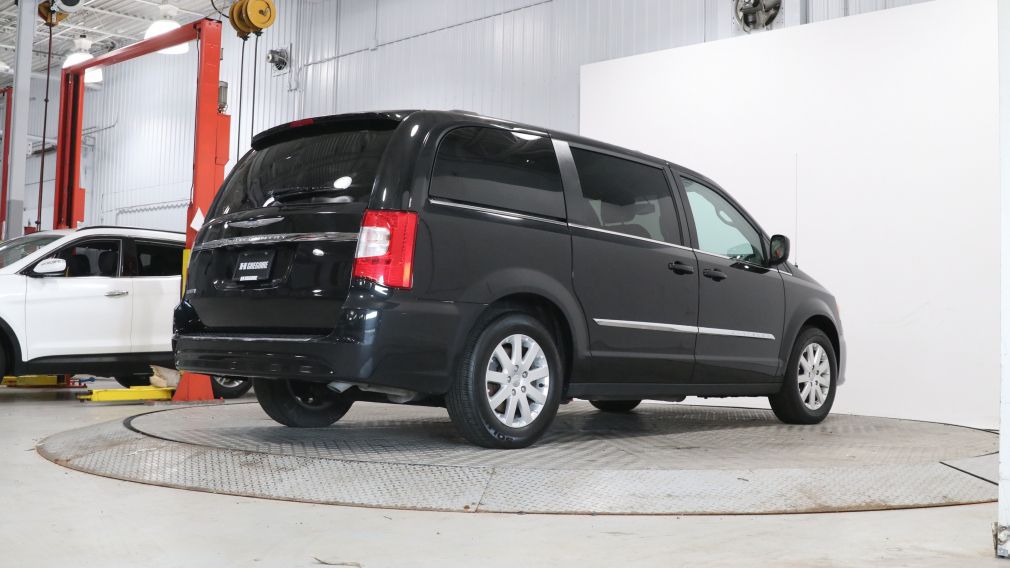 2015 Chrysler Town And Country Touring #7