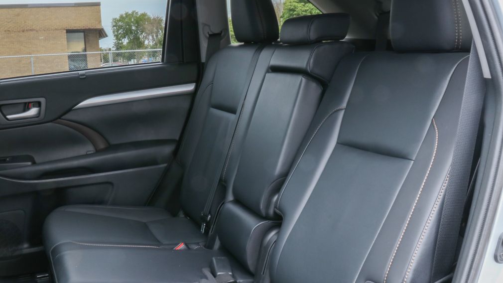 2019 Toyota Highlander XLE l AWD - CUIR - TOIT - MAG - NAV - USB - BLUETO #16