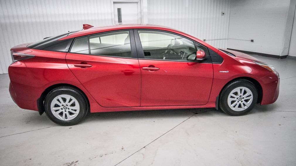 2017 Toyota Prius 5dr HB #4