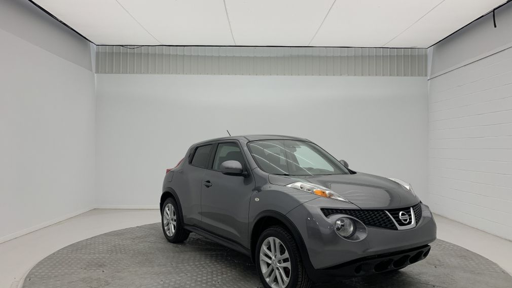 2014 Nissan Juke SV #0