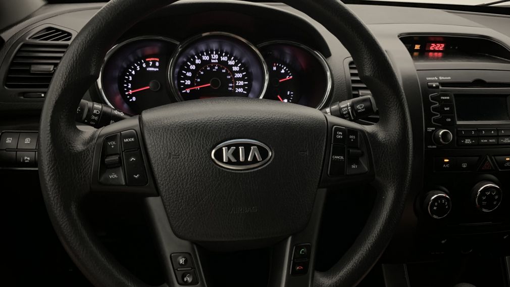 2012 Kia Sorento LX #9