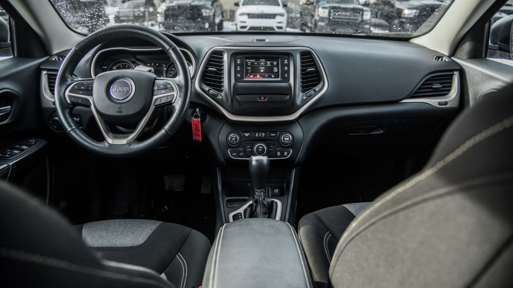 2016 Jeep Cherokee Sport #23