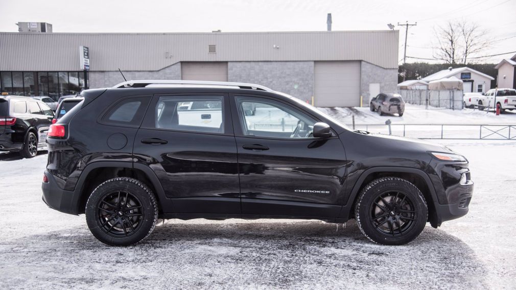 2016 Jeep Cherokee Sport #2