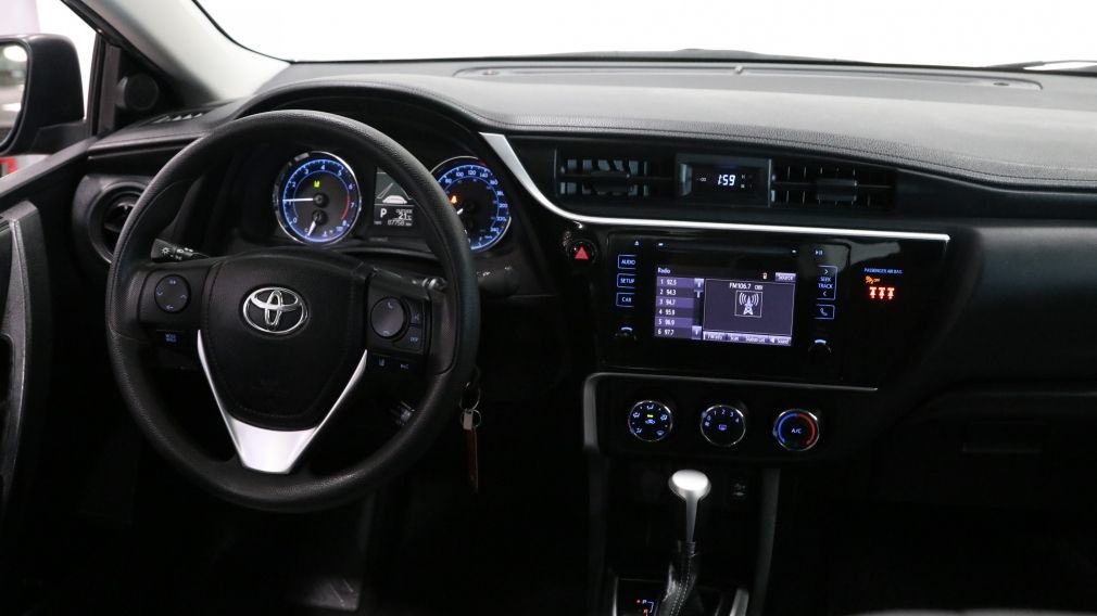 2018 Toyota Corolla LE #22