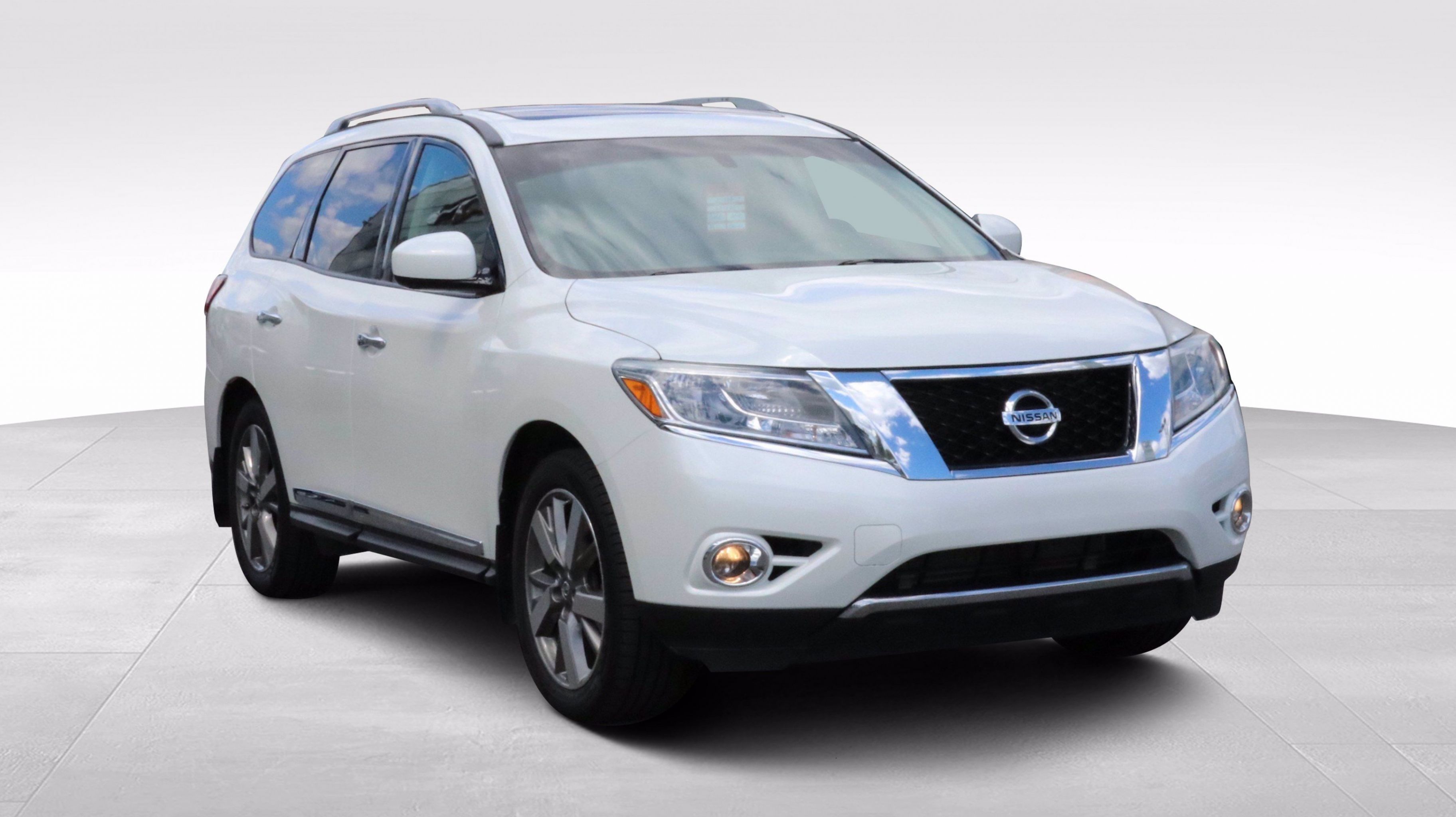 Nissan Pathfinder 2015 Platinum Edition NAVI TOIT CUIR MAGS 20 POUCES