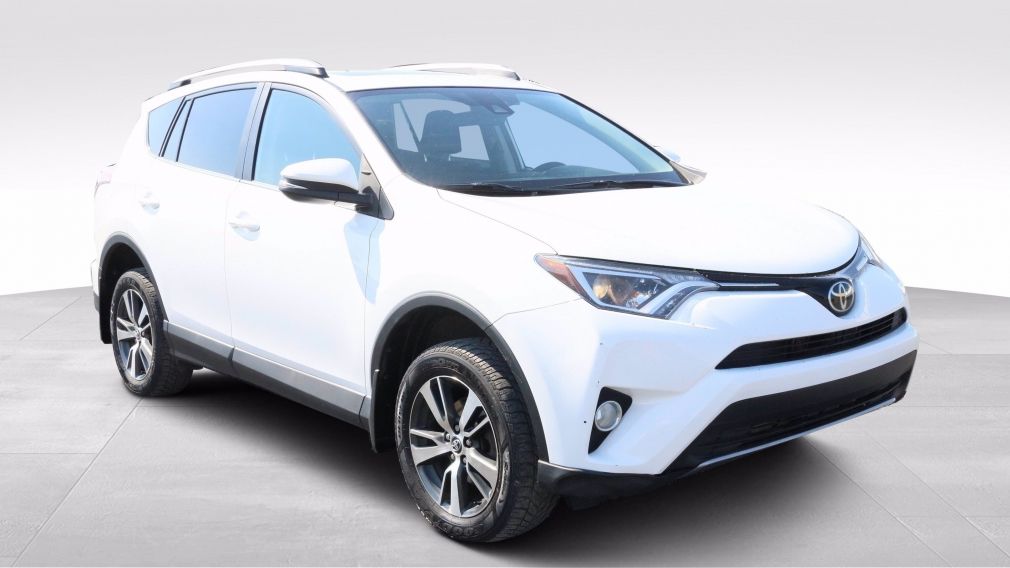 2017 Toyota Rav 4 XLE - BANCS ÉLECTRIQUES - TOIT OUVRANT - HAYON ÉLE #0