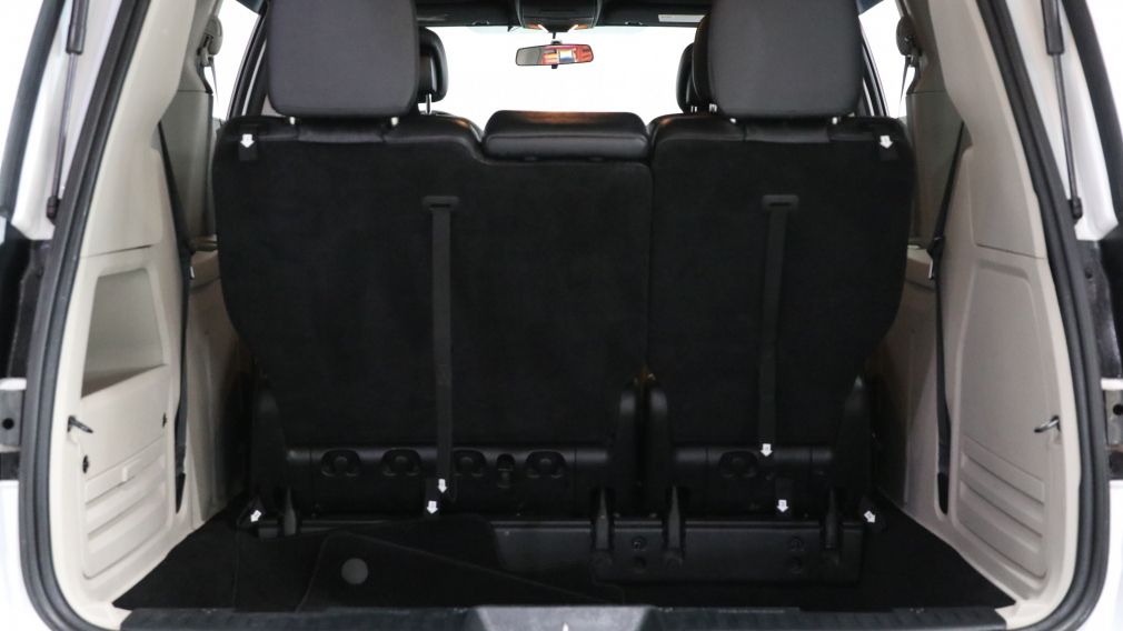 2015 Dodge GR Caravan SXT Premium Plus #20