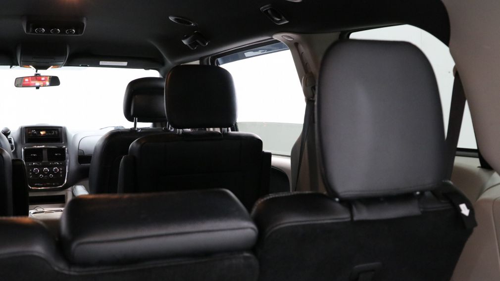 2015 Dodge GR Caravan SXT Premium Plus #22