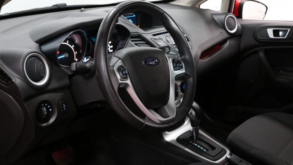 2015 Ford Fiesta SE #9