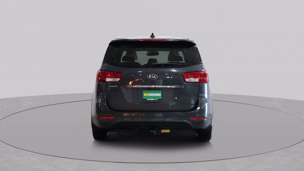 2017 Kia Sedona LX #6