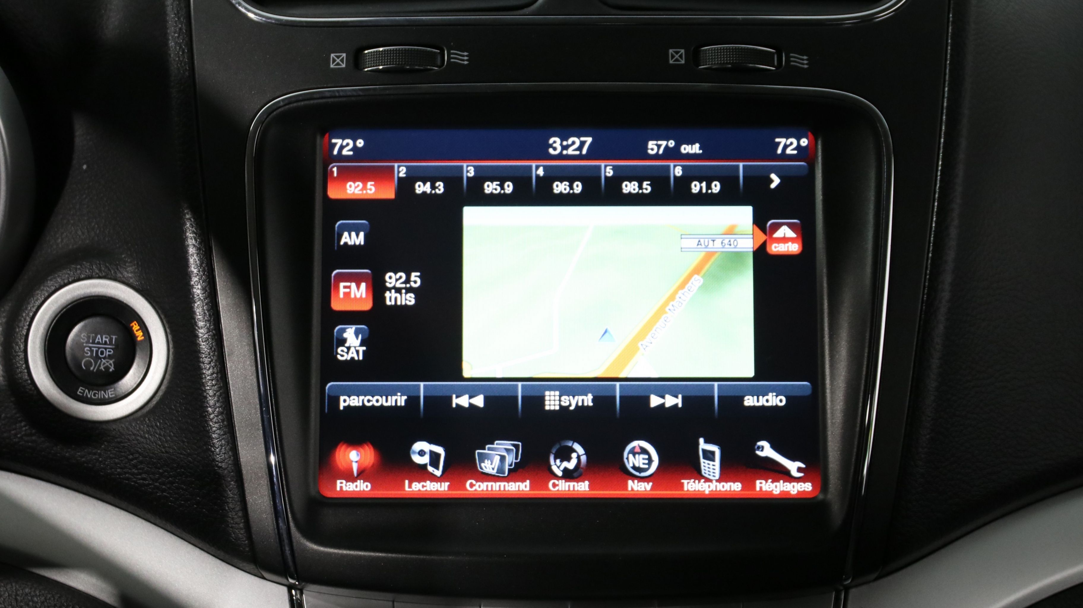 does the 2013 dodge journey have bluetooth
