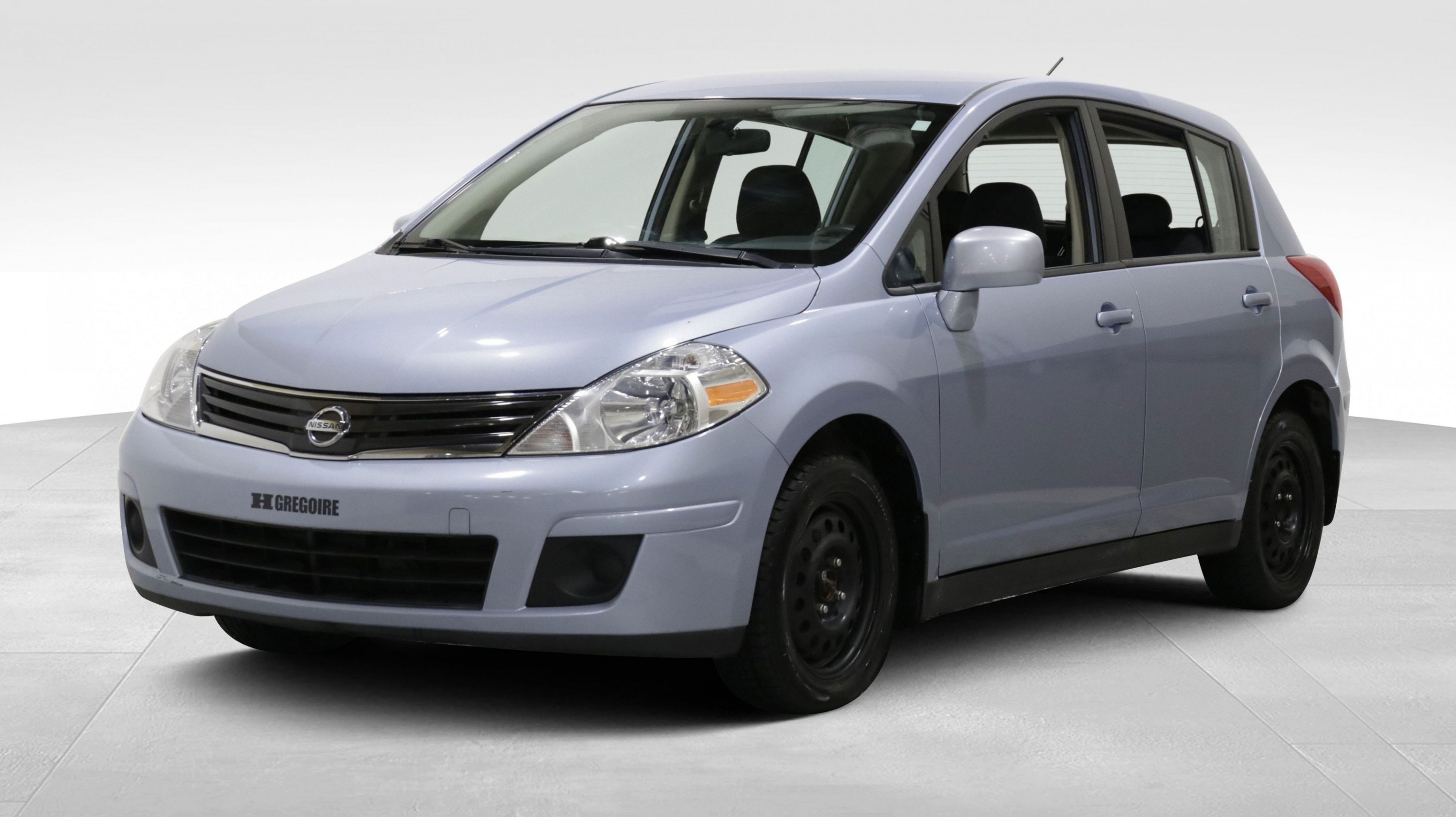 Nissan versa 2010