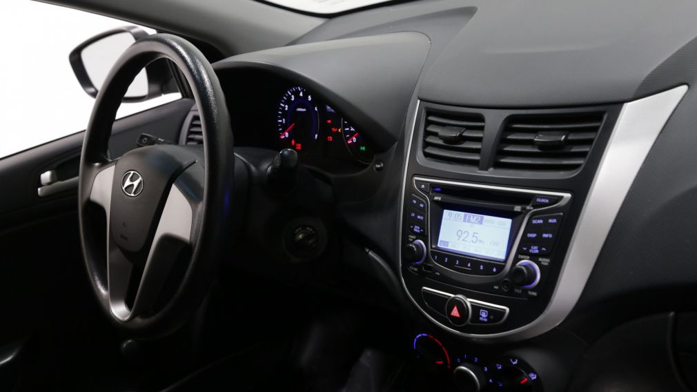 2013 Hyundai Accent L #19