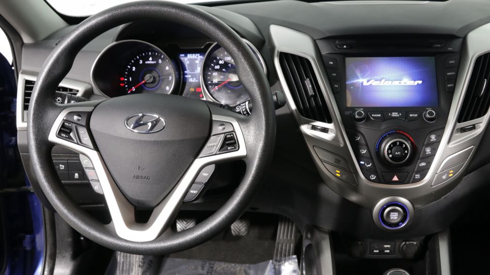 2016 Hyundai Veloster SE #12