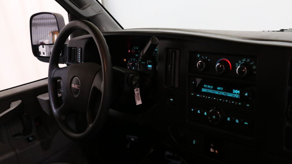 2018 GMC Savana 135” AUTO AC AM FM #11