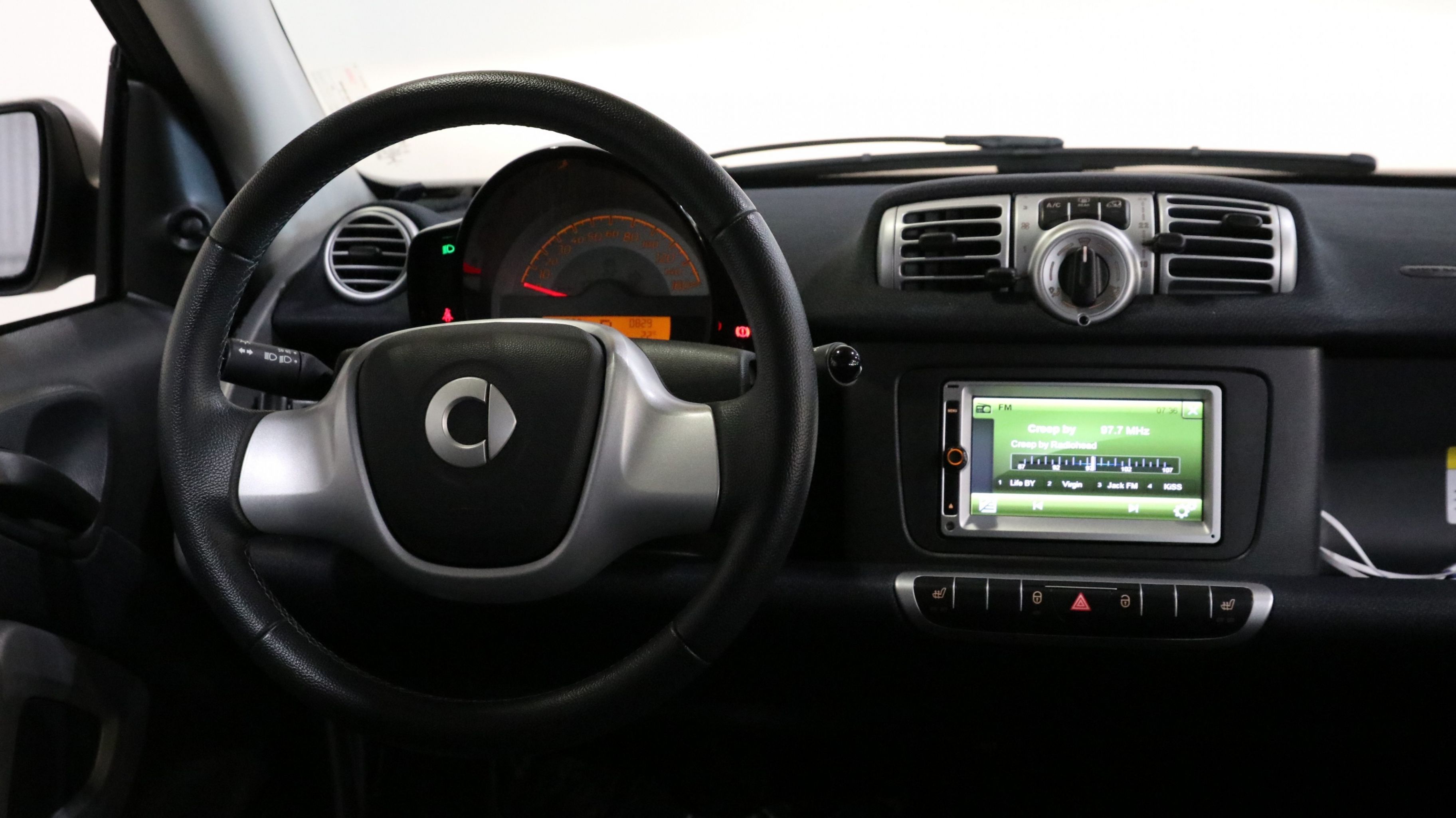 Smart fortwo как подключить bluetooth