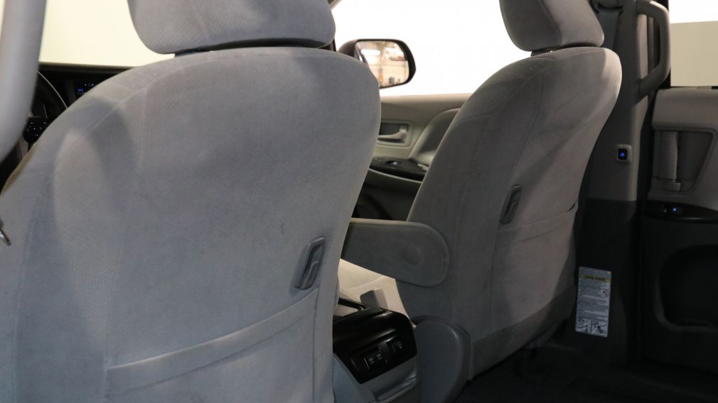 2019 Toyota Sienna LE AUTO AC GR ELEC MAGS 8 PASS CAM DE RECULE #26