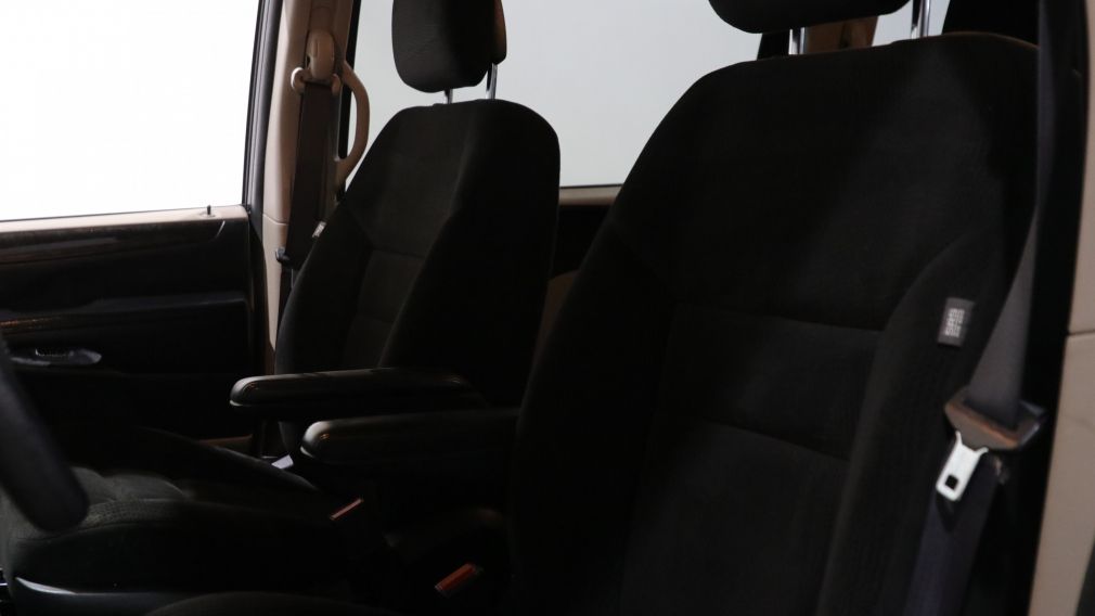 2016 Dodge GR Caravan Canada Value Package AUTO AC GR ELEC 7 PASS #10