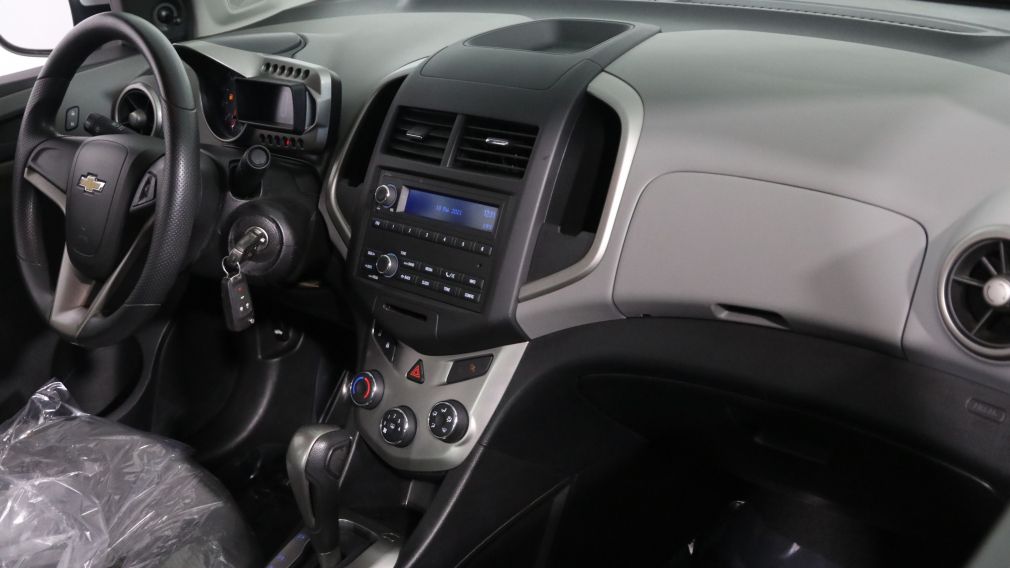 2015 Chevrolet Sonic LS AUTO BLUETOOTH #16