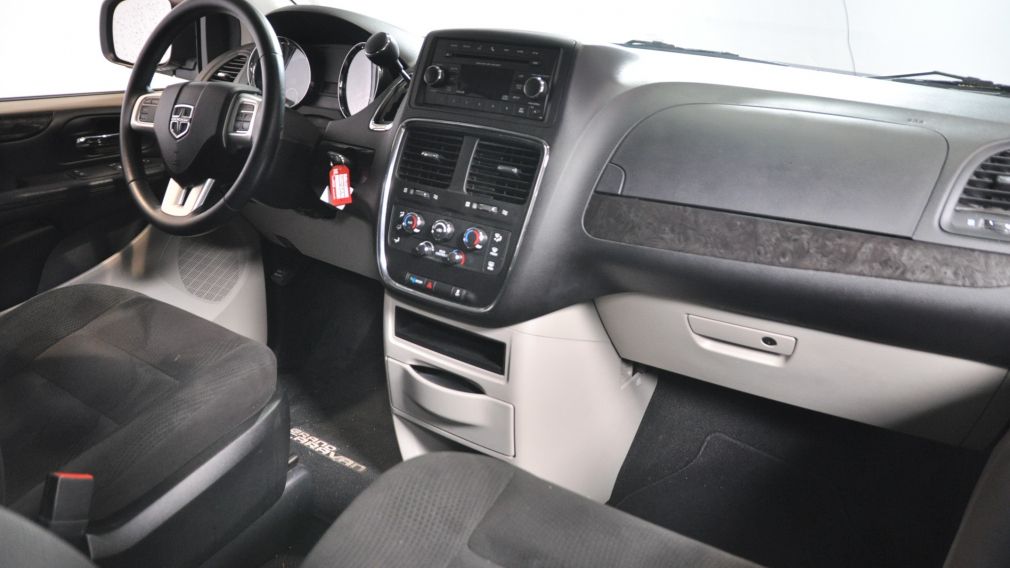 2016 Dodge GR Caravan SXT #26