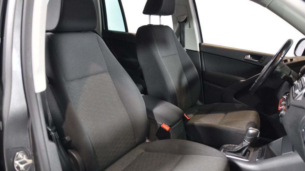 2014 Volkswagen Tiguan Trendline 4MOTION  Auto Bluetooth Cruise A/C MP3 #29