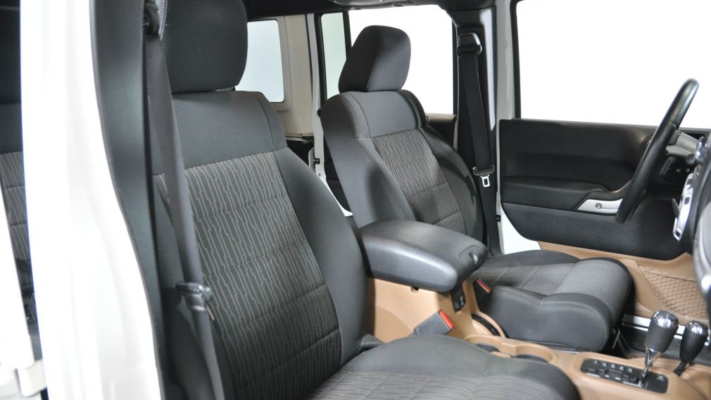 2011 Jeep Wrangler Unlimited Sahara 4X4 Auto Bluetooth 2-Toits MP3/AUX #24