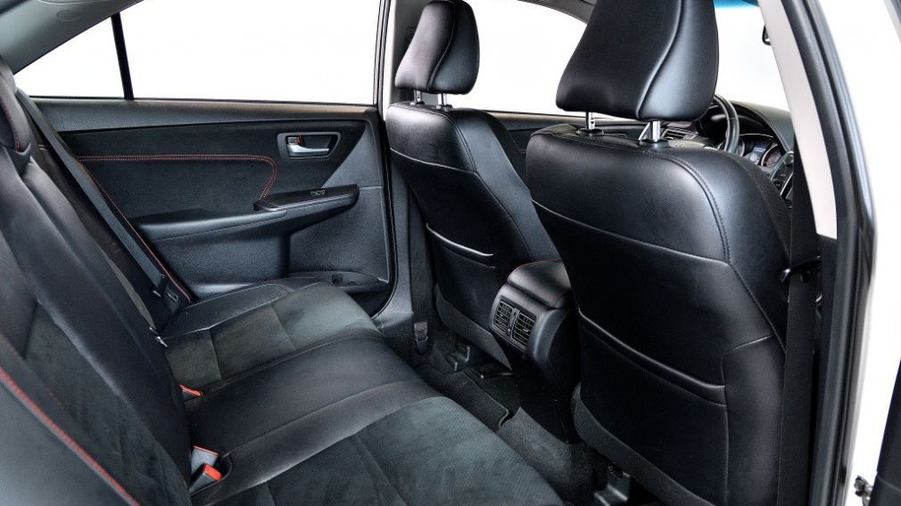 2015 Toyota Camry XSE V6 Sunroof GPS Cuir Bluetooth Camera #28