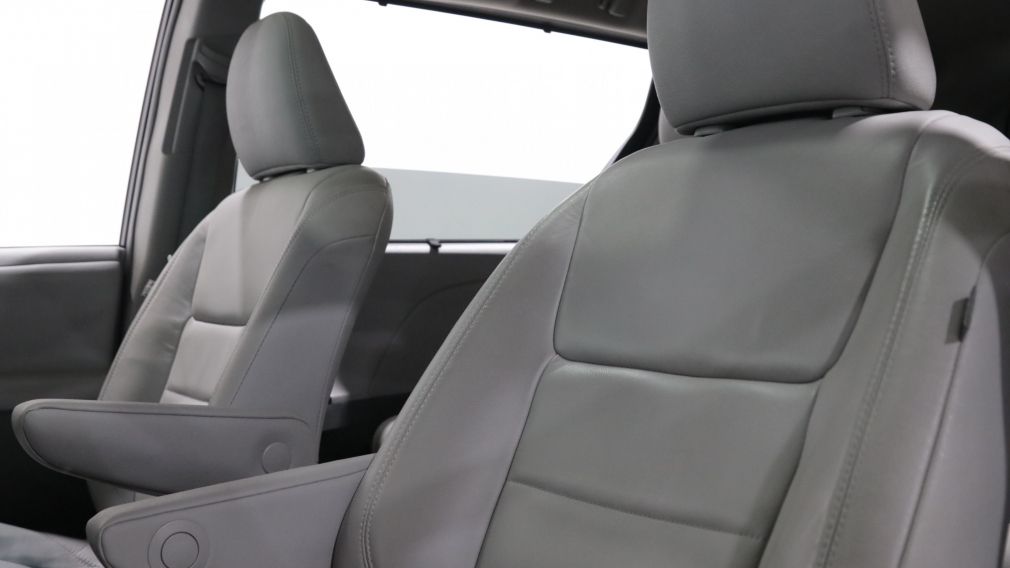 2017 Toyota Sienna XLE A/C CUIR TOIT NAV MAGS CAM RECUL BLUETOOTH #9