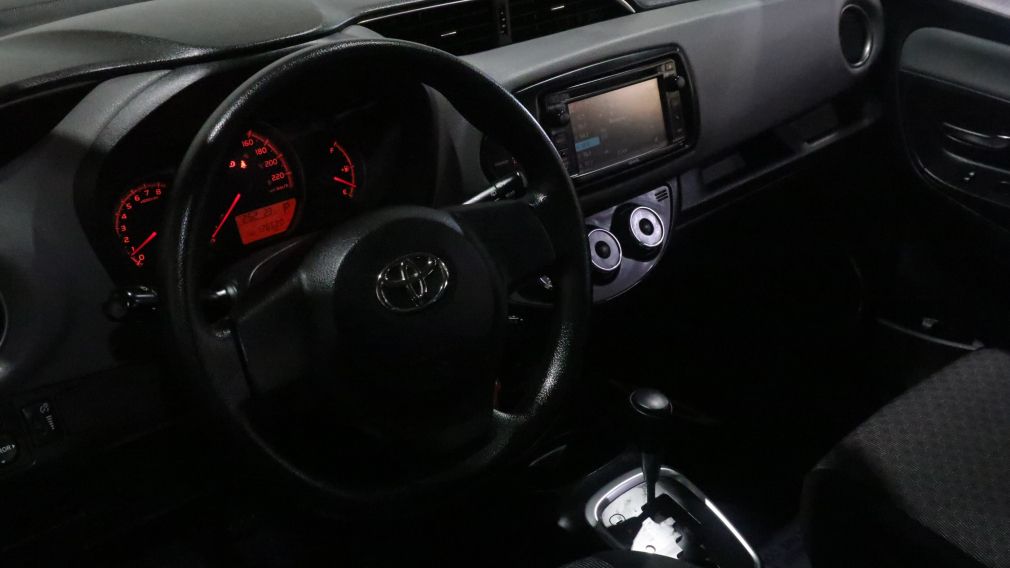 2015 Toyota Yaris SE #9
