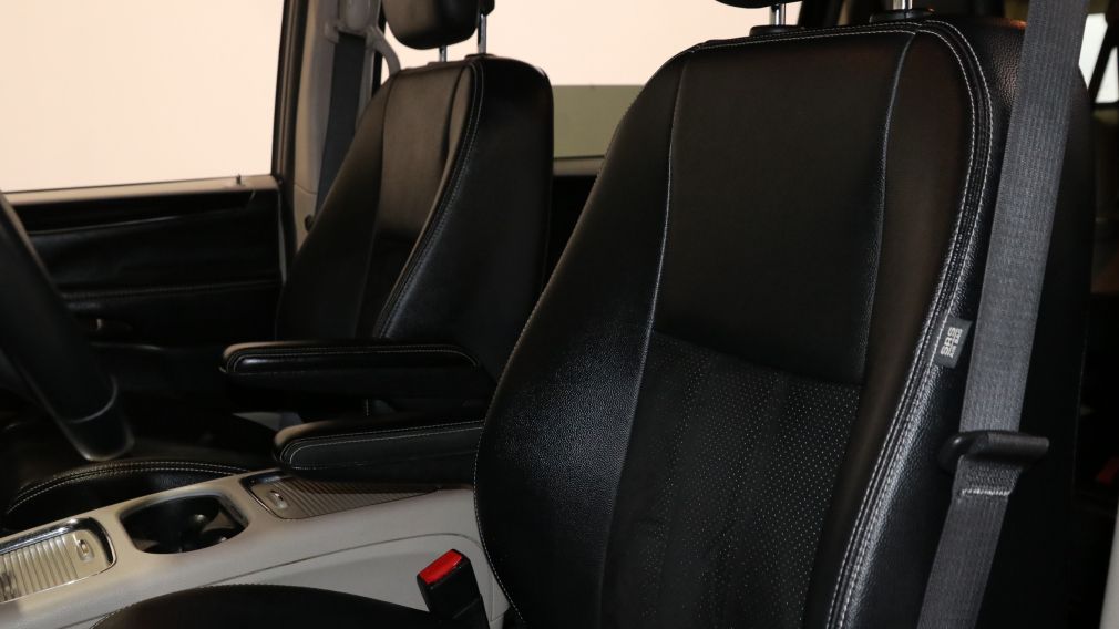 2017 Dodge GR Caravan SXT Premium Plus AUTO AC GR ELEC MAGS 7 PASS #10