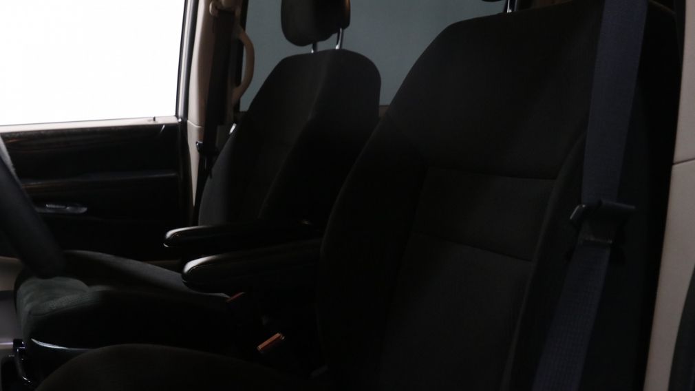 2015 Dodge GR Caravan Canada Value Package AUTO AC GR ELEC 7 PASS #10