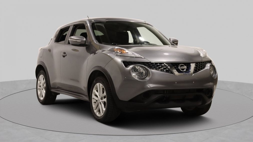 2016 Nissan Juke SV #0