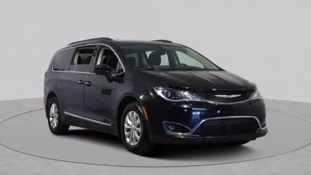 2017 Chrysler Pacifica TOURING-L 7 PASSAGERS AUTO A/C CUIR MAGS CAM RECUL                    à Vaudreuil