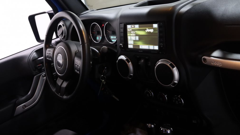 2015 Jeep Wrangler Sahara AWD AUTO A/C GR ELECT MAGS TOIT BLUETOOTH #17