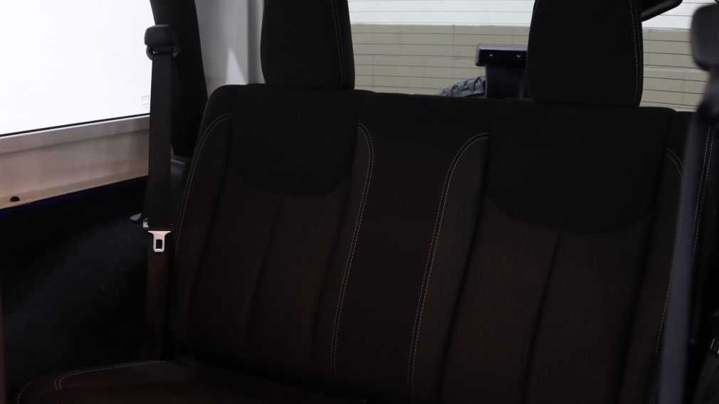 2015 Jeep Wrangler Sahara AWD AUTO A/C GR ELECT MAGS TOIT BLUETOOTH #16