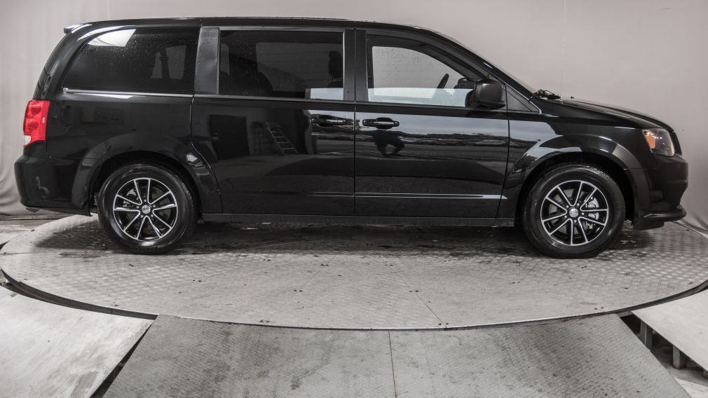 2019 Dodge GR Caravan SXT Premium Plus #2